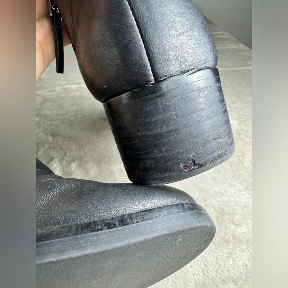 Cole Haan Women's Size 7 Black Leather Hayes‎ Ankle Zip Bootie Boots Classic